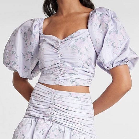 New Express Floral Puff Sleeve Ruched Cropped Top in pale lavender size M - Picture 2 of 13